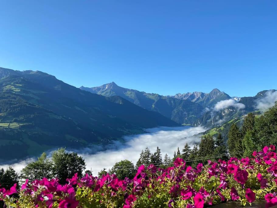 Ferienhaus Zillertal Panorama Blick Balkon Sauna Zellberg Dış mekan fotoğraf