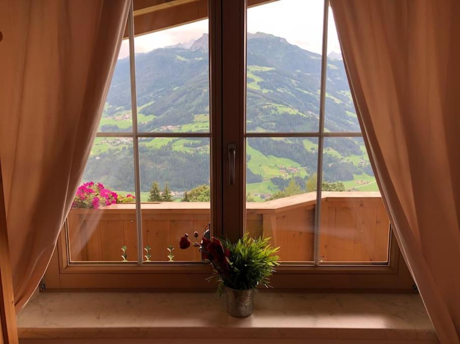 Ferienhaus Zillertal Panorama Blick Balkon Sauna Zellberg Dış mekan fotoğraf