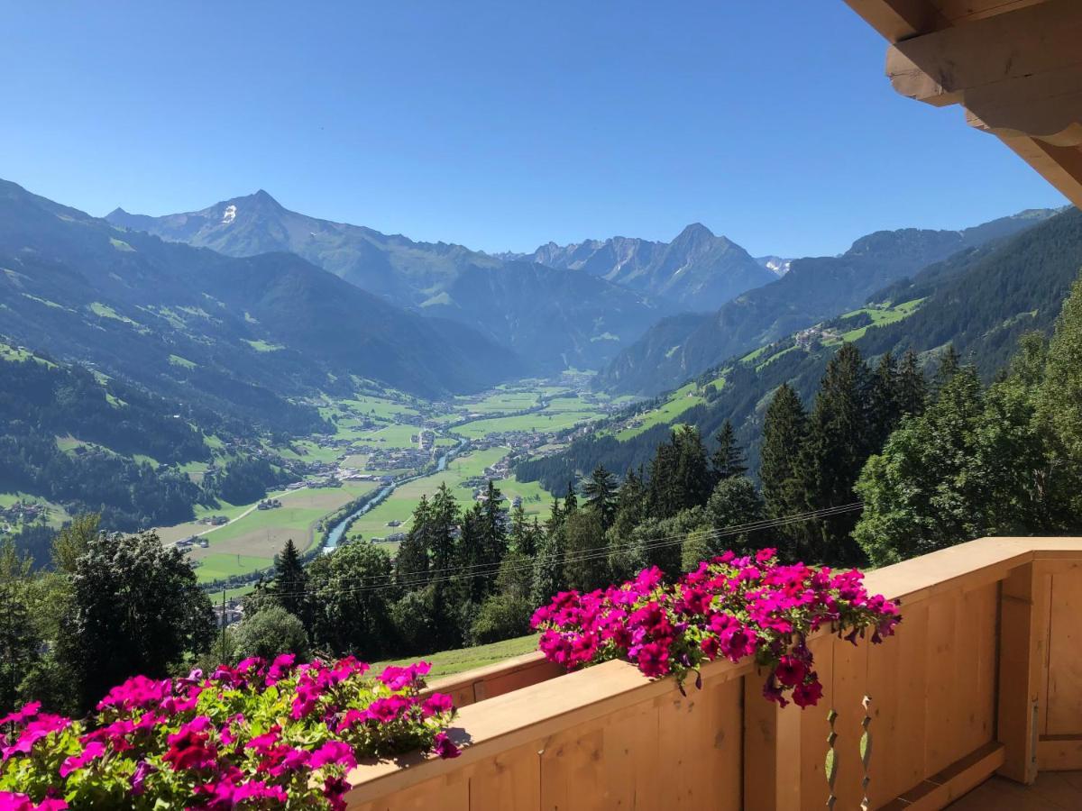 Ferienhaus Zillertal Panorama Blick Balkon Sauna Zellberg Dış mekan fotoğraf