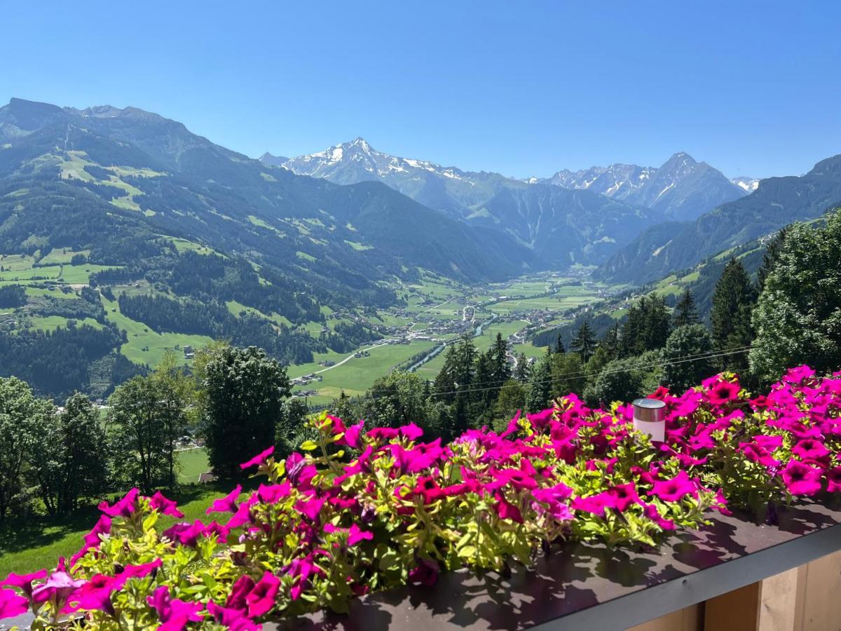 Ferienhaus Zillertal Panorama Blick Balkon Sauna Zellberg Dış mekan fotoğraf
