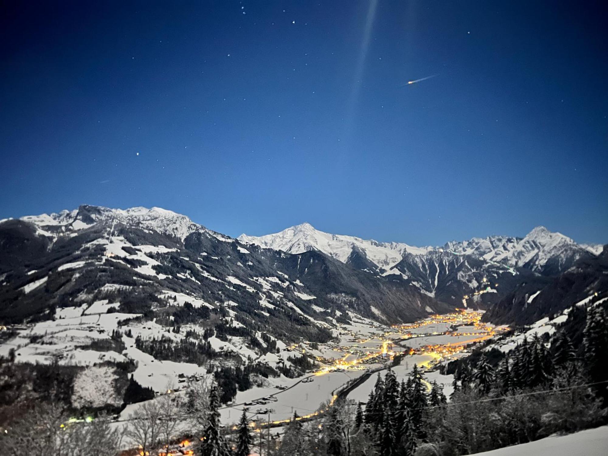 Ferienhaus Zillertal Panorama Blick Balkon Sauna Zellberg Dış mekan fotoğraf